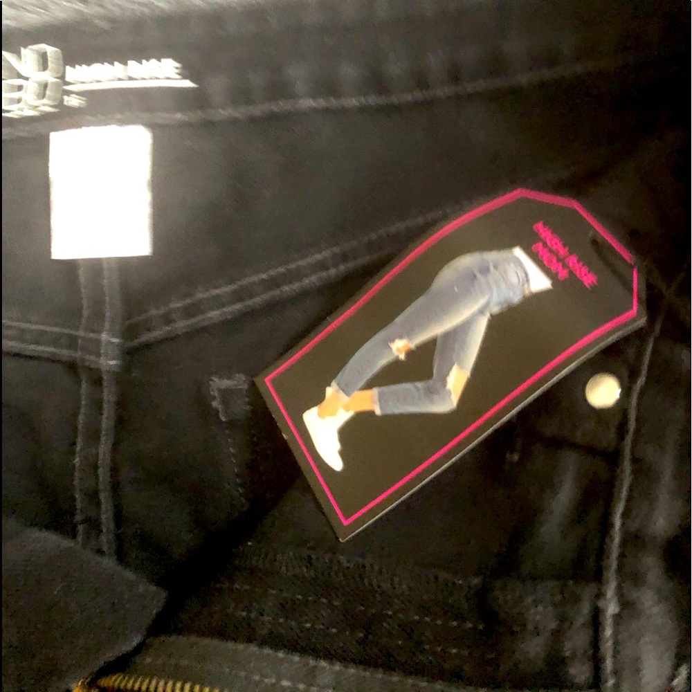 Black skinny jeans